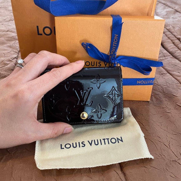 Louis Vuitton Handbags - 🚫SOLD🚫Authentic Louis Vuitton Wallet Card